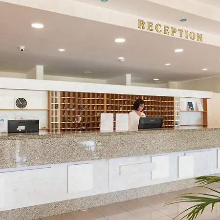 فندق Hedera - Maslinica & 4*