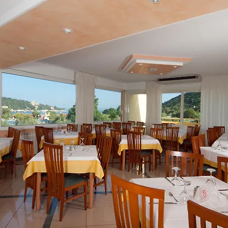 Hotel Hedera - Maslinica Hotels&resorts